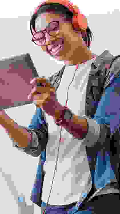 girl-ipad